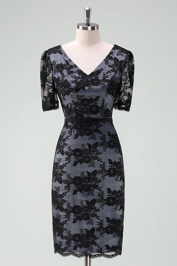 Black V-Neck Lace Sheath Mother of Bride Dress with Short Sleeves